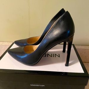 Size 7 Nine West Heels
